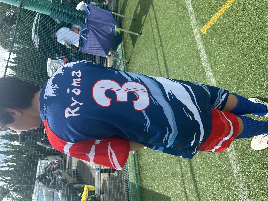 スポンサーロゴが入ったユニフォーム