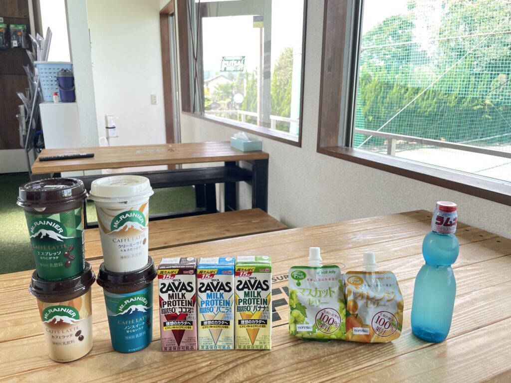 2階にカフェスペースあります！