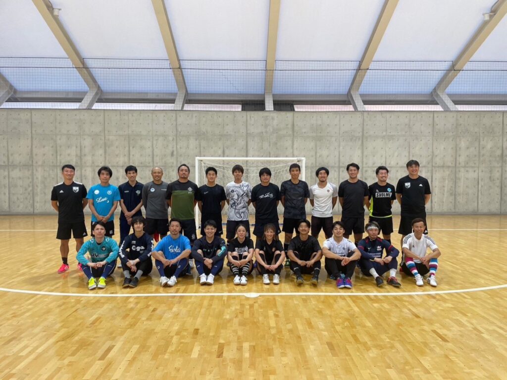 フットサルのB級を受けています。
