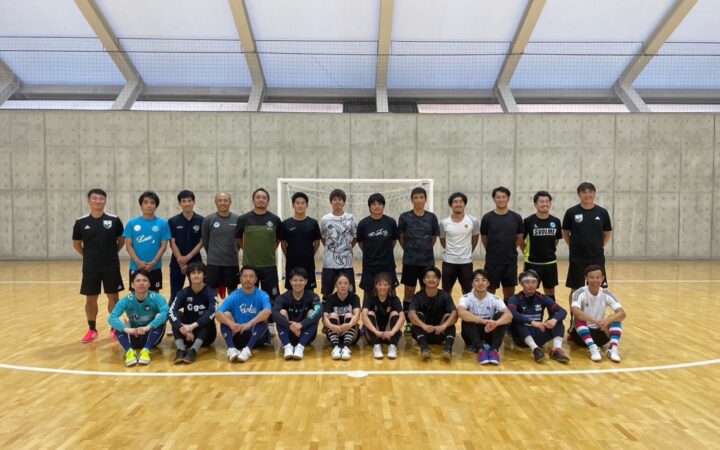 フットサルのB級を受けています。