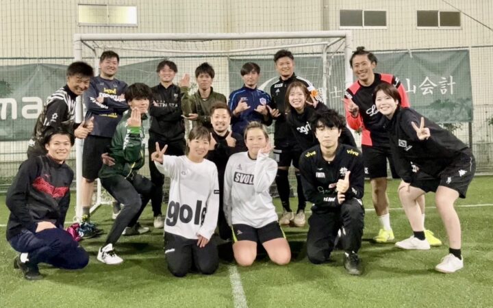 秋の社内行事はスタッフ対抗フットサル大会！